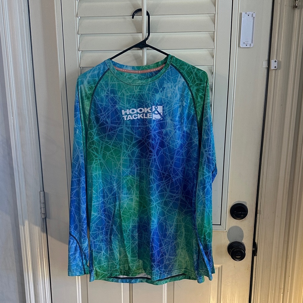 Hook & Tackle Men's Blue Green Rash Guard
